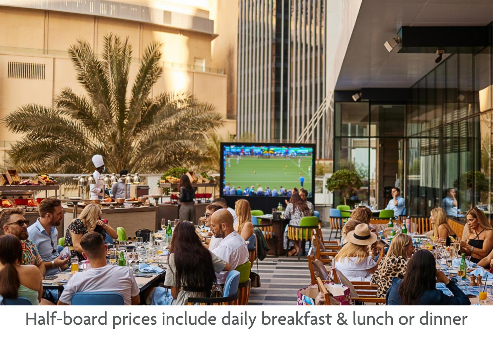 Crowne Plaza Dubai Marina By Ihg Hotel Bagian luar foto The Terrace