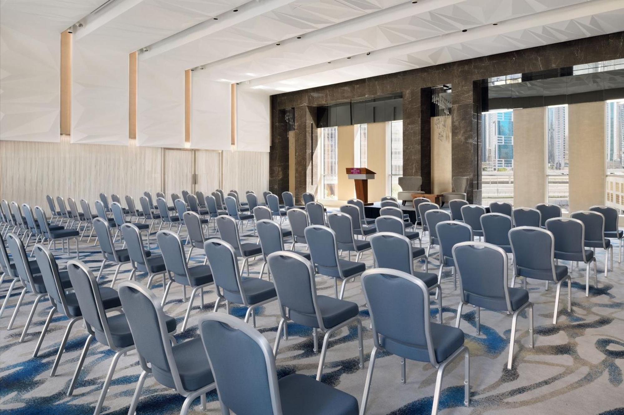 Crowne Plaza Dubai Marina By Ihg Hotel Bagian luar foto The 2011 conference