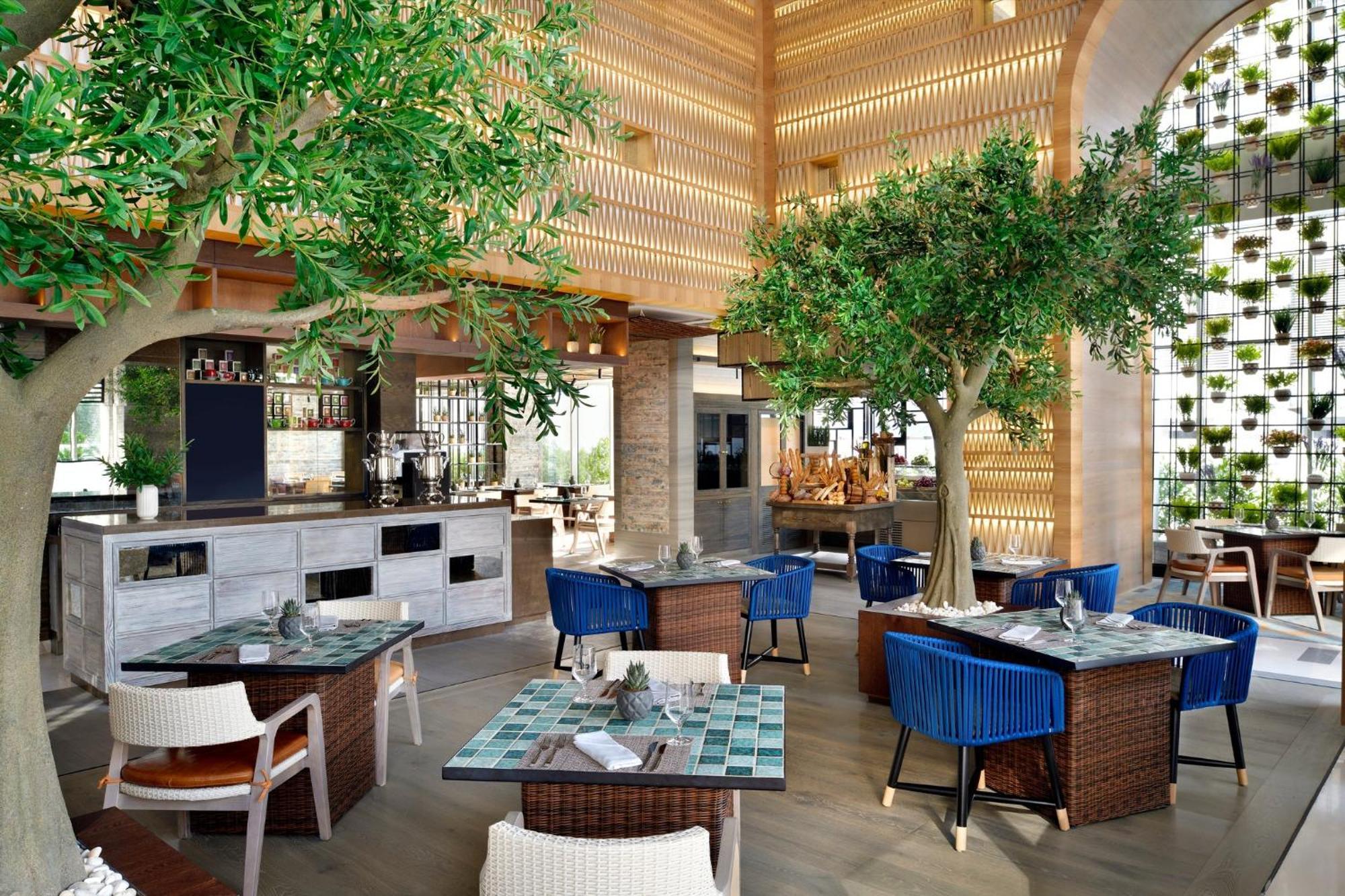 Crowne Plaza Dubai Marina By Ihg Hotel Bagian luar foto The restaurant